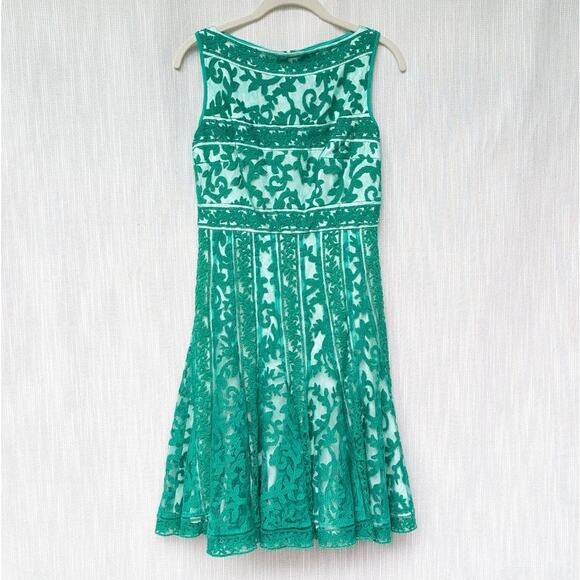 Tadashi Shoji Green Floral Lace Sleeveless Midi Dress, size 2 - Picture 1 of 8